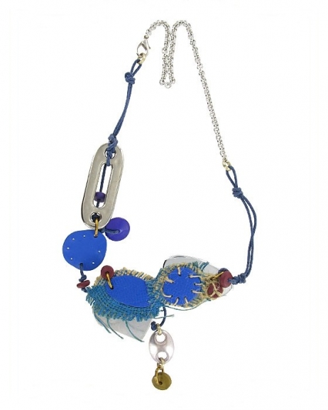Halsband